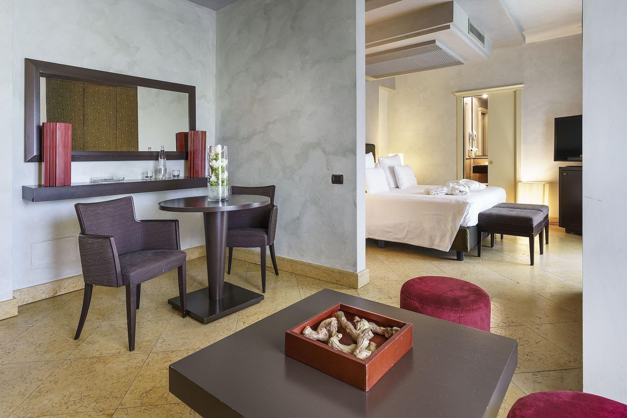 קטאניה Romano Palace Luxury Hotel מראה חיצוני תמונה Suite